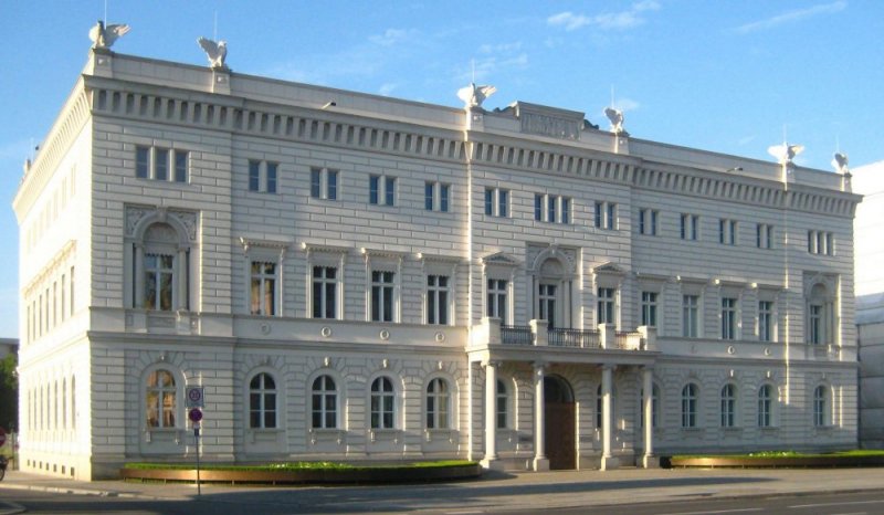 'Alte Kommandantur' på Under den Linden