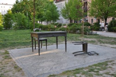 'Det forladte rum', 'Der Verlassene Raum'