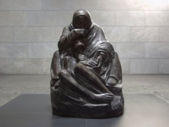 Monument i Neue Wache på Under den Linden