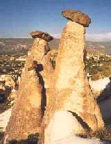 Karakteristiske champignonformede klipper i nrheden af Greme dalen