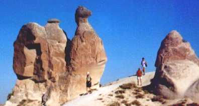 Duelignende klippe i Kappadokien